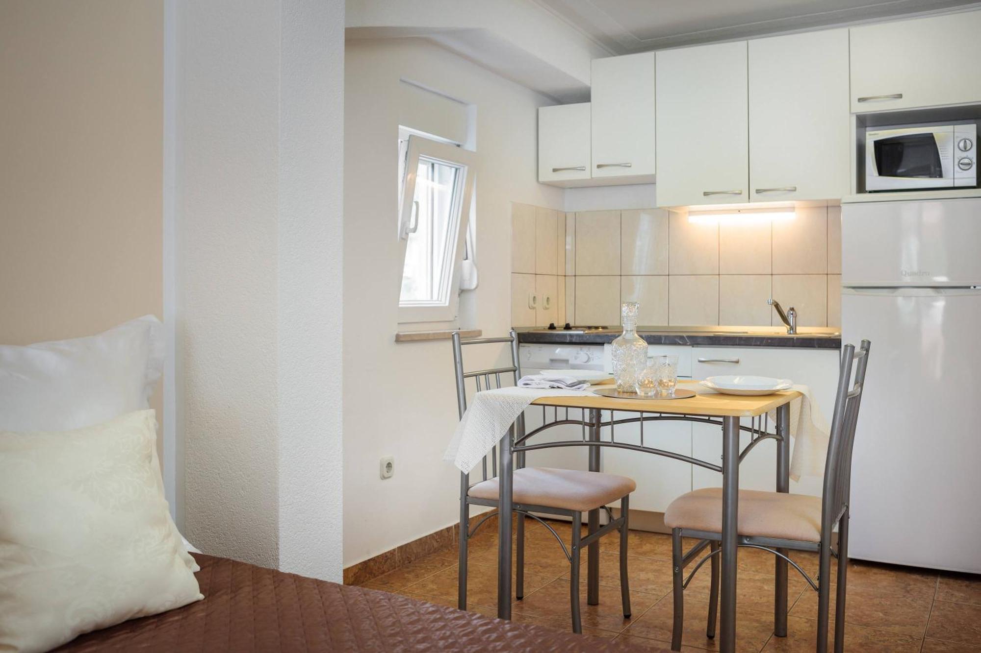 Apartment Krzelj تروغير الغرفة الصورة
